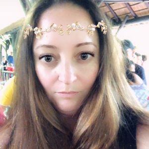 Meet your Posher, Leah